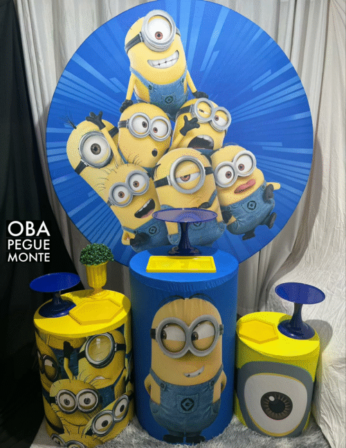 Collect and assemble Minions Decoration