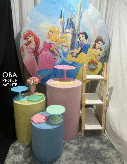 Collect and Assemble Princesses + Stepladder